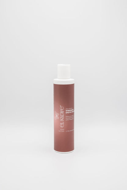 Enzym Peeling für sanfte Haut vor und nach dem Sugaring.